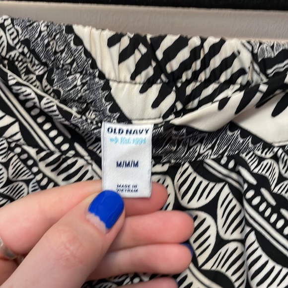 Old Navy Flare Work Skirt - Picture 4 of 4